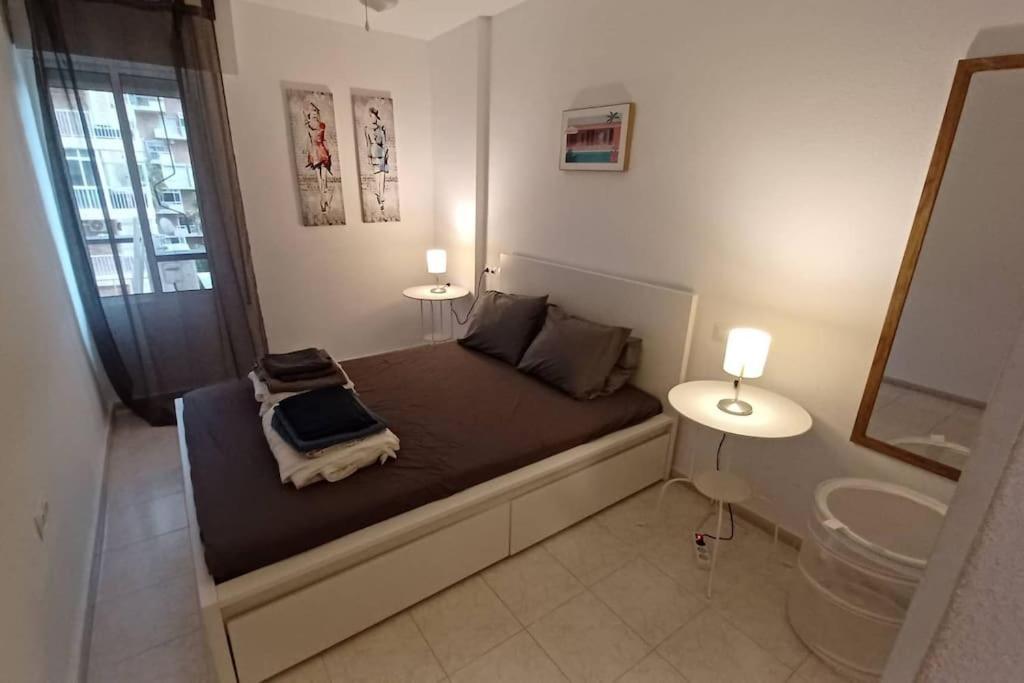 Luxurious 1 Bed With 5 Pools & Gardens. Apartamento Benalmádena